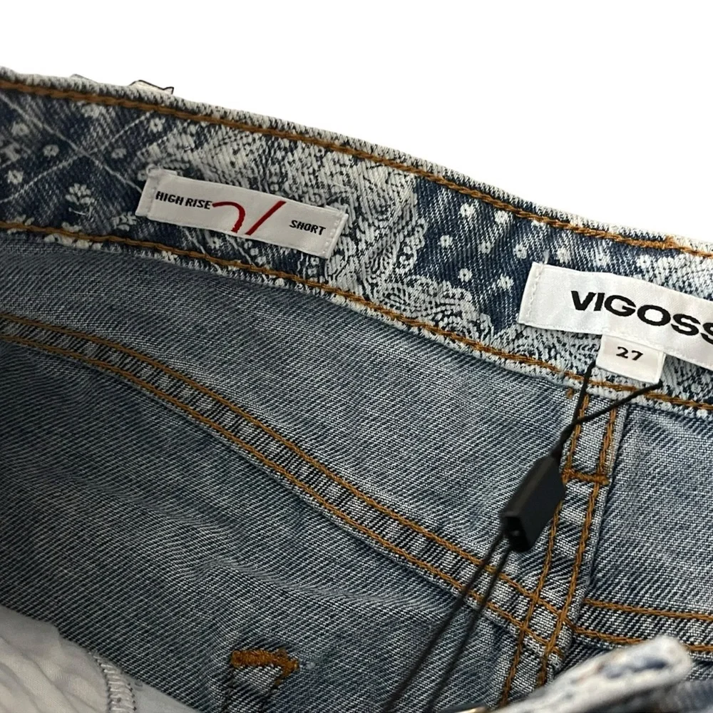 VIGOSS Bandana Print Raw Hem‎ nonstretch cotton Denim Shorts In Light Wash 27 - Picture 7 of 7